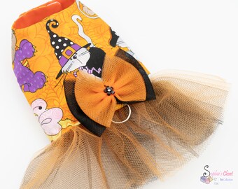Witch Dog Harness: Halloween Pet Costume with Tulle Bow