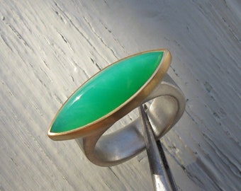 Chrysoprase navette ring in 18ct gold and silver.