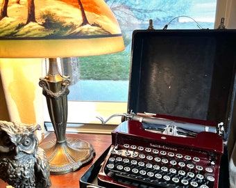 Vintage Typewriter Beautiful Glossy Burgundy Made By Smith Corona Flat Top Working 1930s