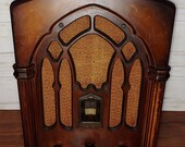 Vintage Radio - Vacuum Tube Radio - 1930s Radio - Working Radio- RCA Radio - Antique Radio