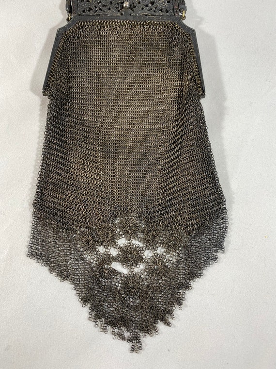 Antique Whiting and Davis Mesh Handbag Purse Even… - image 10