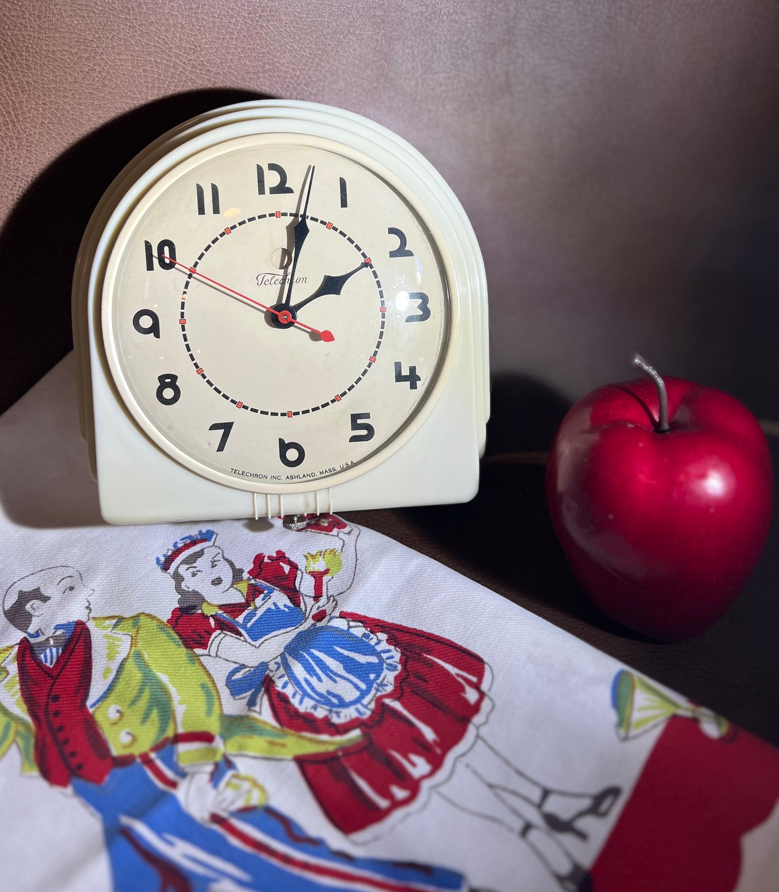 掛け時計アンティーク　USA  Telechron Telechron Wall Clock, Retro Mid Century off White, Art Deco