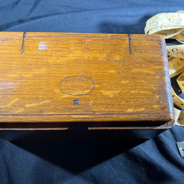 Antique Singer Sewing Machine Oak Storage Box Puzzle Style 1889