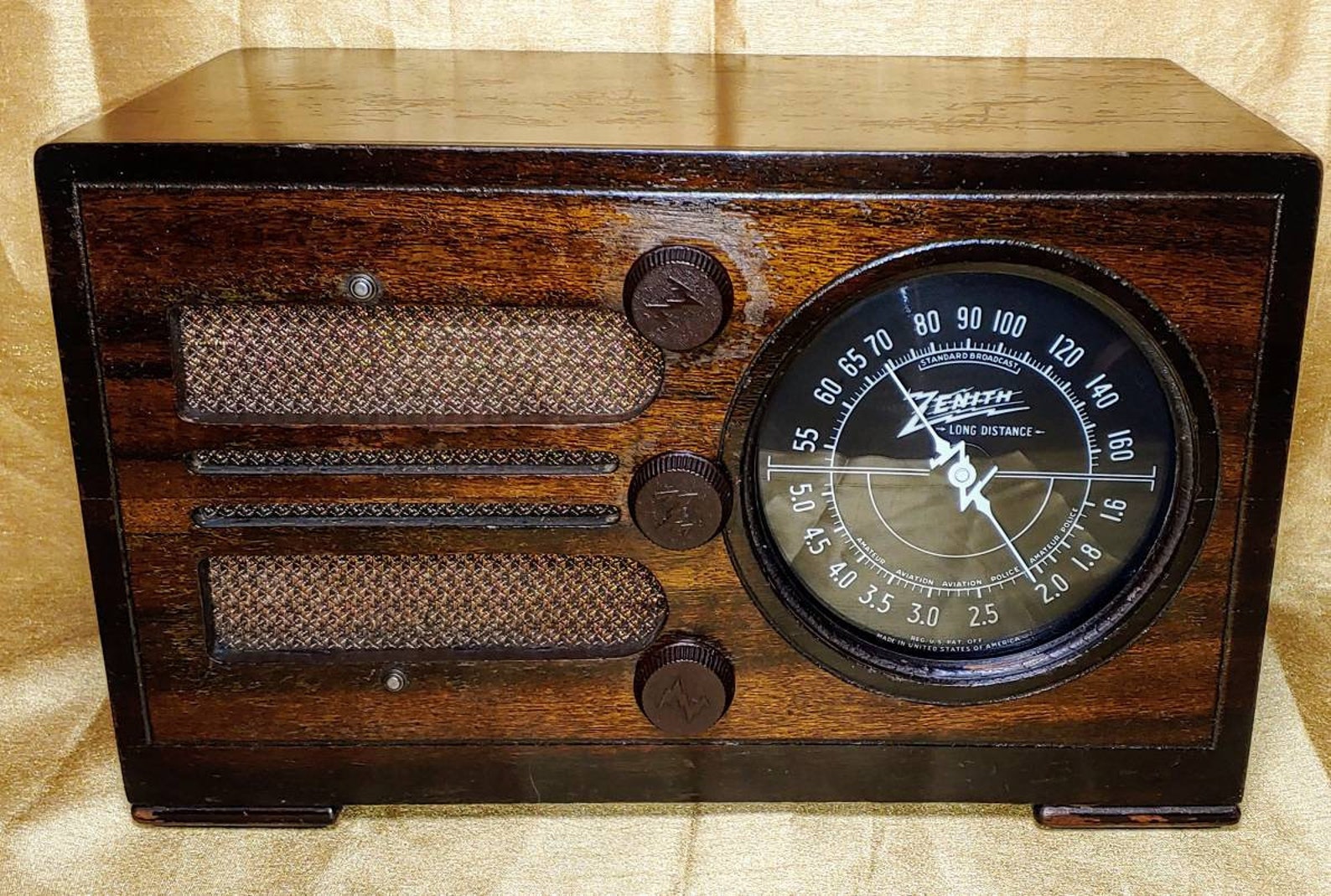 Vintage Zenith Radio Wood Table Top Model 6D116 Works Great Etsy