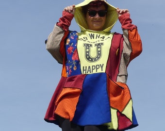 暖かくて柔らかいマルチカラーパッチワークのプラスサイズのフリースドレス - 持続可能なアップサイクルのユニークなワンサイズのセータードレスウィンターチュニック