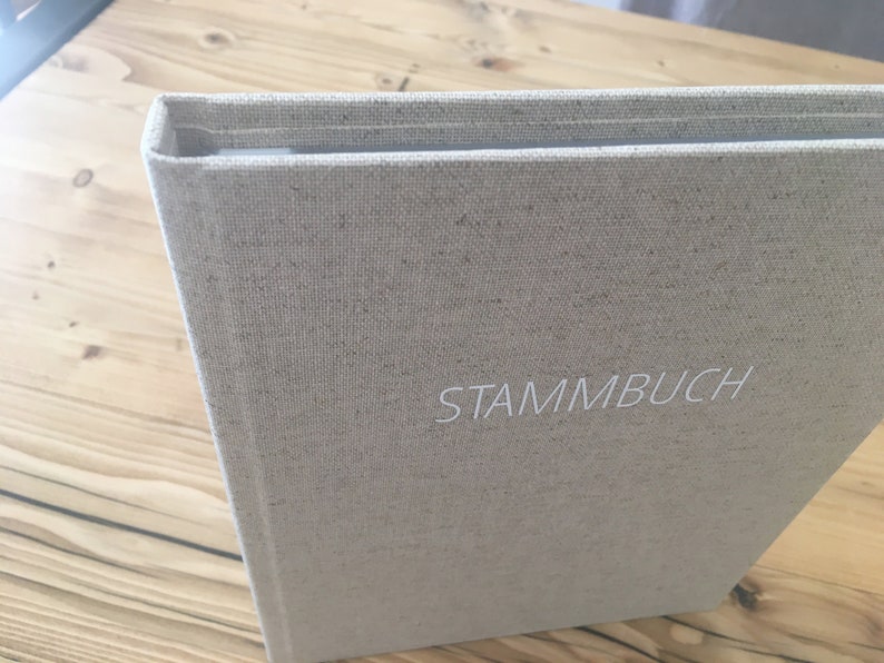 Stammbuch Leinen A5 weiße Schrift schlicht versteckte Buchschrauben Bild 4