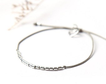 Silver beads bracelet handmade in Montreal