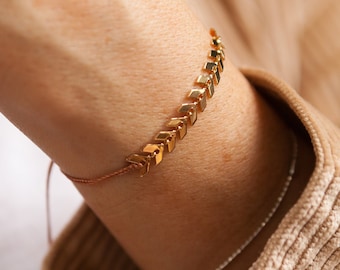 Leaf bracelet