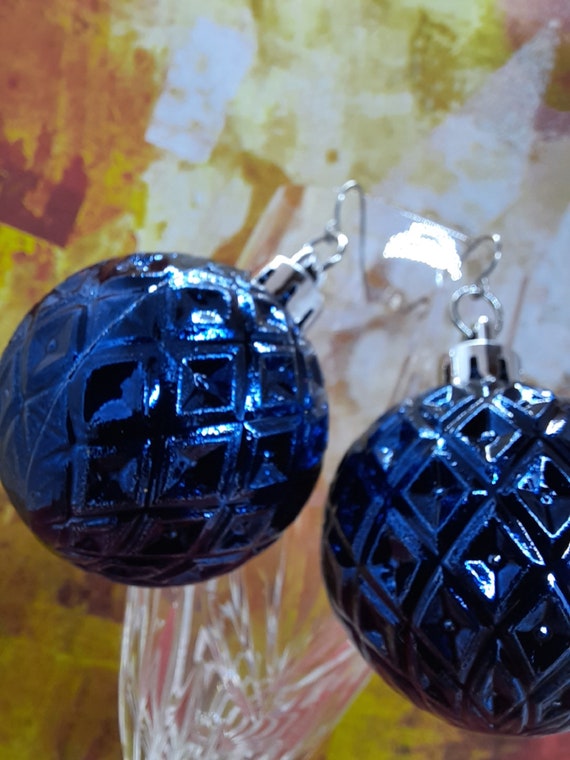 Sparkly Blue Patterned Ball - Sugar Plums Christmas Earrings