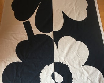 Marimekko Suur Unikko Stoffpaneel 213 x 145 cm Baumwoll-/Leinenmischung.