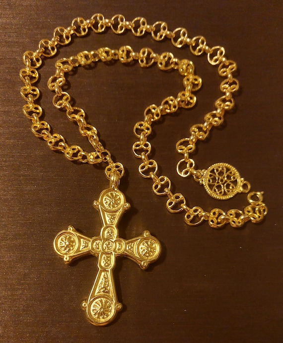 Byzantine cross and chain - Museum Reproduction - 