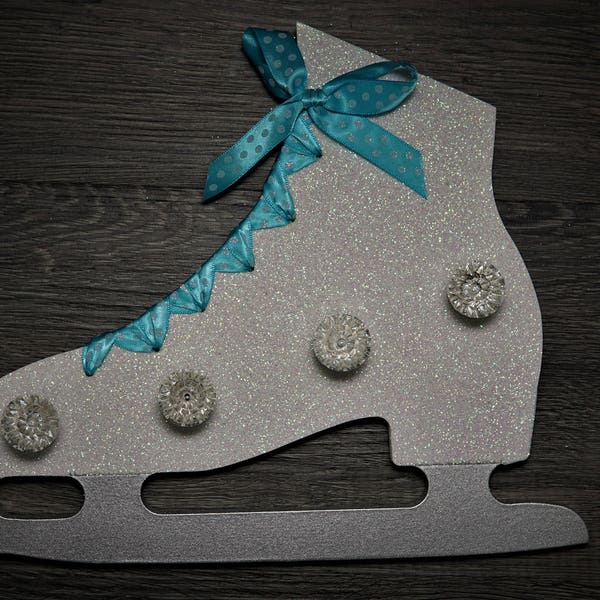 Classic white figure skating medal holder with blue ribbon with white glittery polka dots - Small