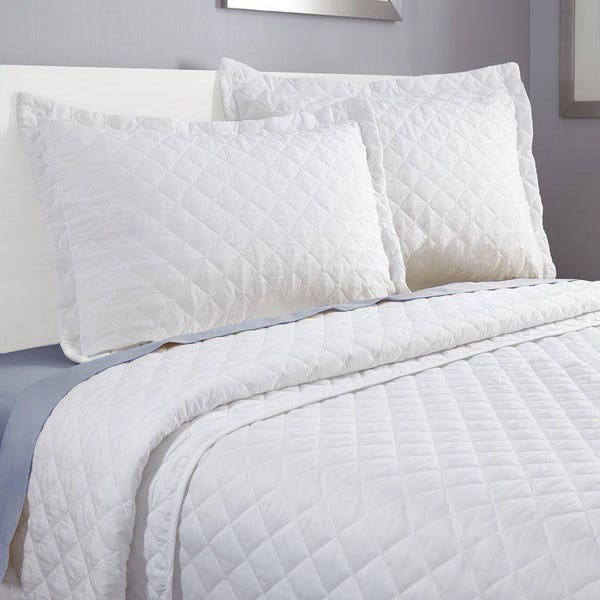 Value Deal !!! All Organic Cotton Quilted Coverlet - FREE  Matching size Pillow Shams - Toxic Free - Organic Purity.