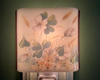 Purple Mountain Flowers Floral Fused Glass Plug In Wildflowers Night Light with Draped Sides Outlet Sconce