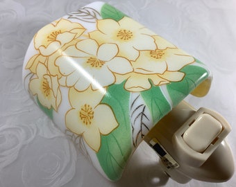 1 Yellow Floral Fused Glass Plug In Flower Night Light with Draped Curved Sides Outlet Sconce