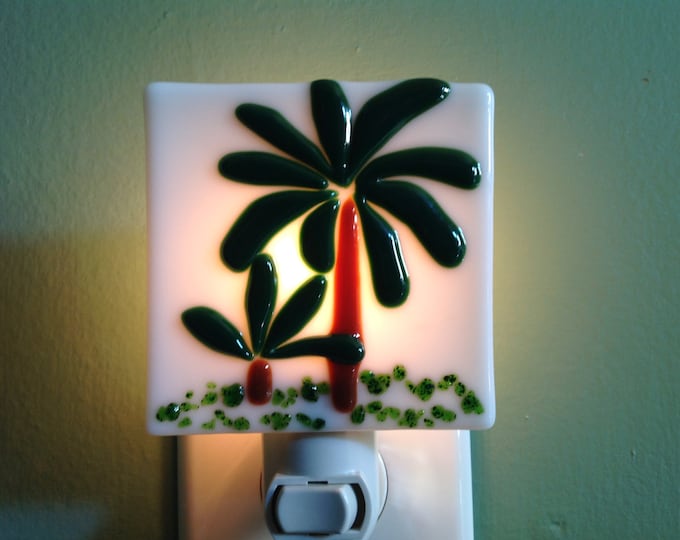 Island Decor, Tropical Palm Tree, Beach Decor, Fused Glass, Night Light