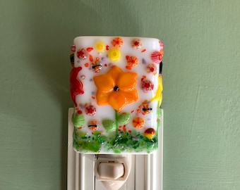 1 Murrini Springtime Splendor Fused Glass Plug In Flowers Night Light with Draped Curved Sides Outlet Sconce