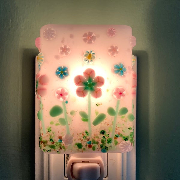 1 Murrini Pretty In Pink Fused Glass Plug In Flowers Night Light with Draped Sides Outlet Sconce