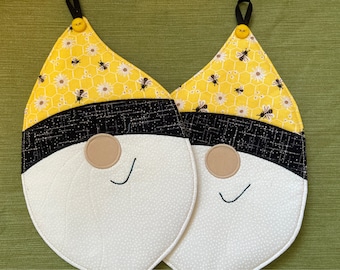 Bee Gnome Pot Holders,Yellow Gnome Potholders,Bridal Shower Gift Housewarming Gift ,Hostess Gift,Gift Under 25,Gnome Lover Gift for Coworker