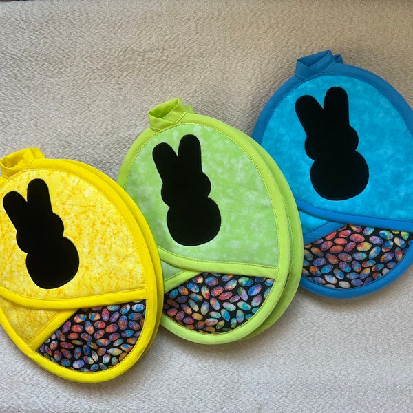 Easter Potholders, Pocket Potholders,Oven Mitts, Hot Pads, Marshmallow Bunny, Pot Holder, Hostess Gift,Gift Under 25, Hostess Gift,Coworker