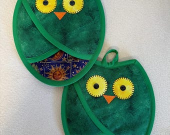 Celestial Owl Potholders, Applique Kitchen Hot Pads, Set of 2