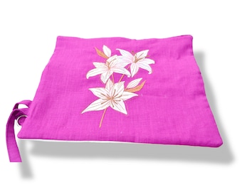 Knitting needle bag, needle roller, needle organizer, linen berry embroidered with lilies