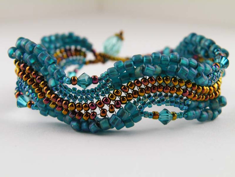 Beading Tutorial Curves Bracelet image 1