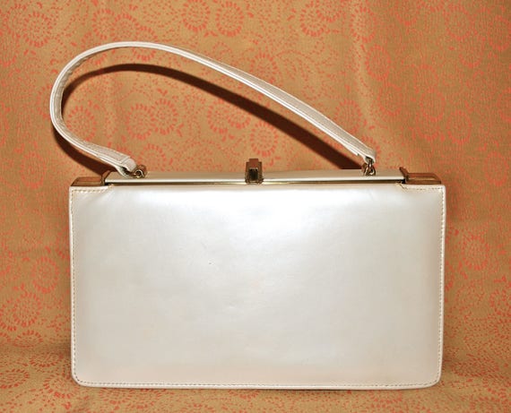 Vintage White Reich Purse - image 3