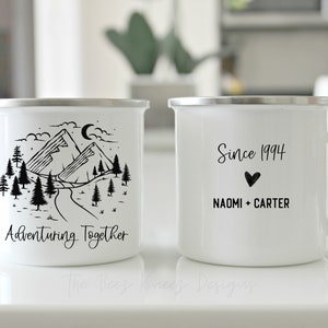 Avventurarsi insieme, regalo di anniversario, anni di latta, tazza da campeggio, tazza di latta, tazza smaltata, montagne, orsi, campeggio, regalo di anniversario,