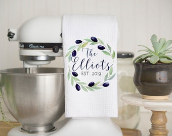 Personalized dish towel, Custom kitchen towel, EST 2019, wedding gift, tea towel, gift, tea towels, free shipping, kitchen gift,new mom gift