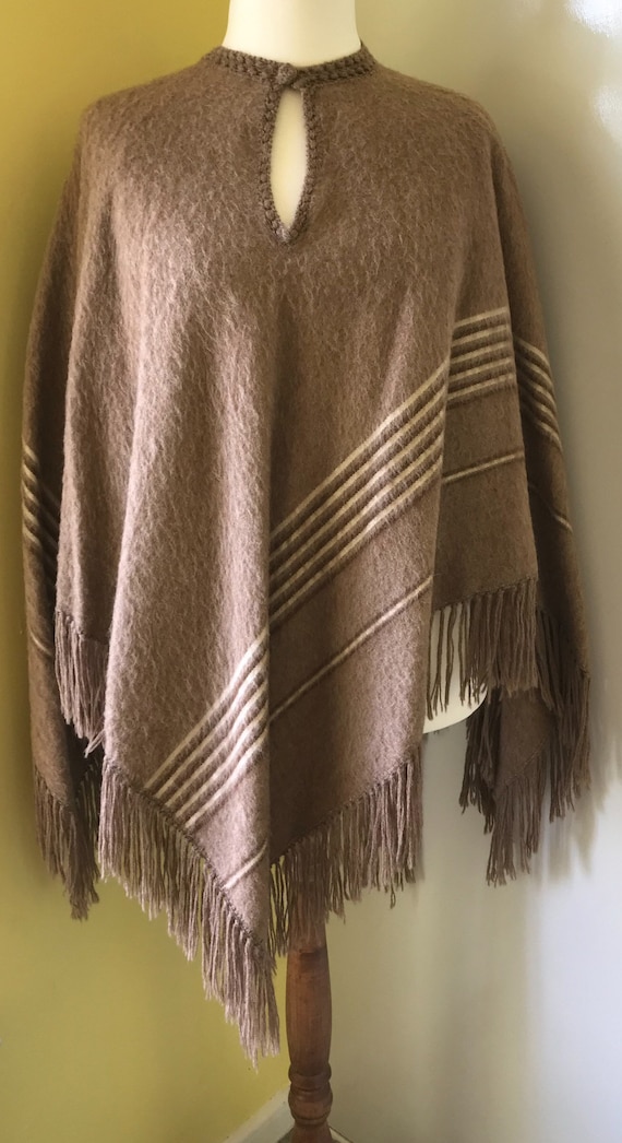 Vintage Peruvian Alpaca Poncho - 1970s