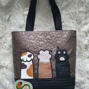 NF Cat paw tote bag 8 x 12 ITH DIGITAL File, requires sewing machine, read description
