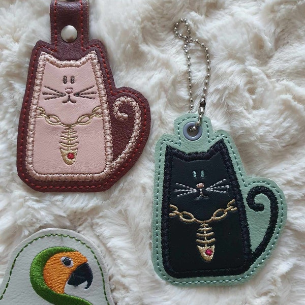Fishbone cat key fob and eyelet 4 x 4 ITH DIGITAL FILE for embroidery machines only
