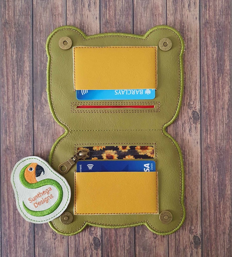 Slippery Frog Bi Fold Wallet 6 X 10 ITH DIGITAL FILE for Embroidery ...
