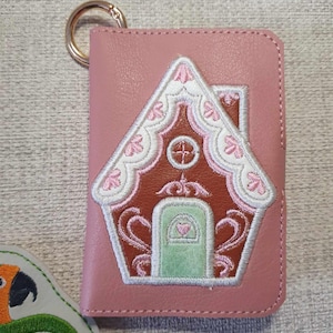 Porta biglietti da visita bi-fold a forma di casa di pan di zenzero 5 x 7 FILE DIGITALE ITH solo per macchine da ricamo,