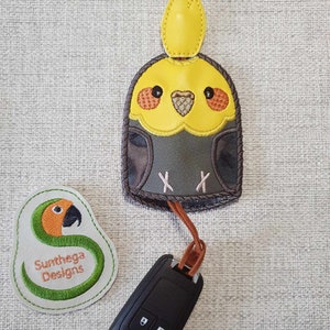 Cockatiel key sleeve 4 x 4 ITH DIGITAL FILE for embroidery machines only