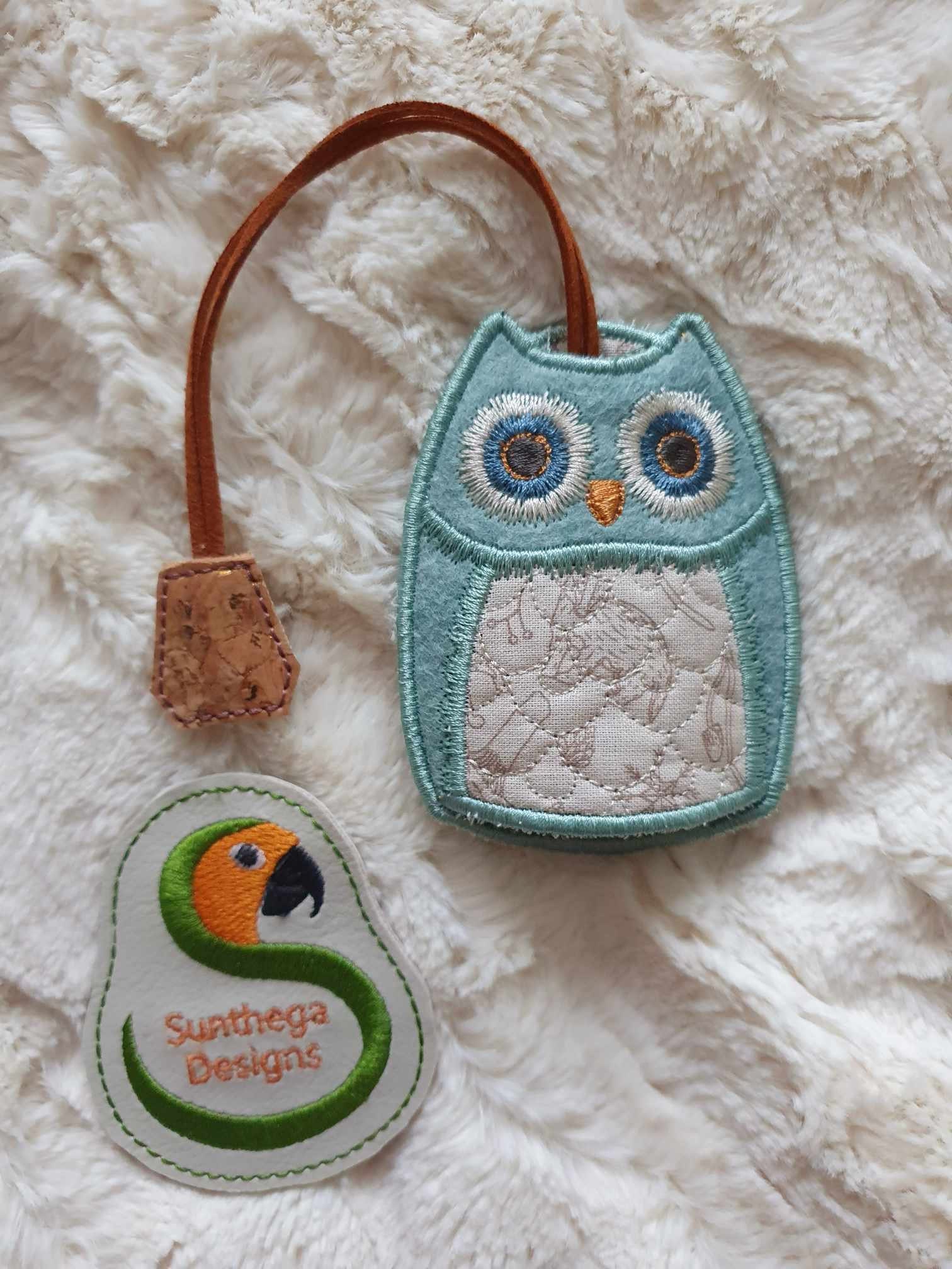 Owl key sleeve 4 x 4 ITH DIGITAL FILE for embroidery machines only