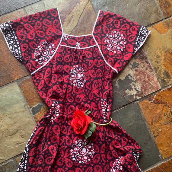 70s 80s Batik Tropical Kaftan Dress