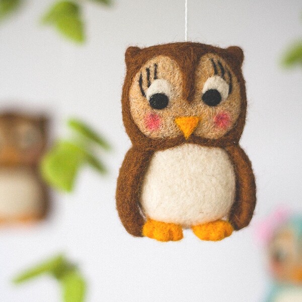 Owl baby mobile, nursery decor, forest baby mobile, blue and brown owls, brown baby mobile with green leaves