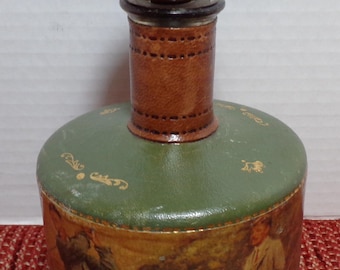 Vintage Fausto Corduri Italian leather-wrapped vintage decanter featuring a golf print