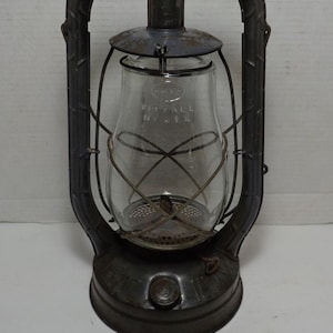 Vintage DIETZ MONARCH Kerosene Lantern Lamp Syracuse Factory NY S