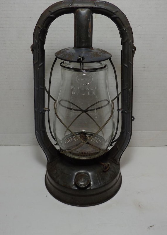 Vintage DIETZ MONARCH Kerosene Lantern Lamp Syracuse Factory NY S