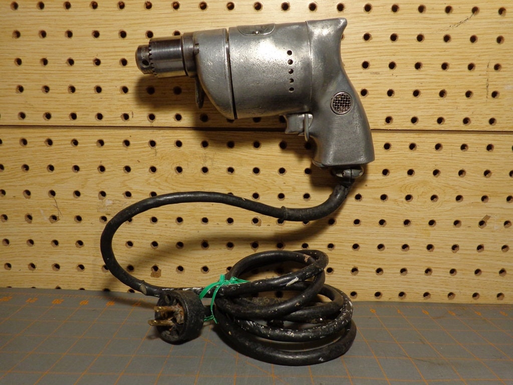 Black and decker 2024 corded drill old