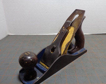 Vintage Stanley Two Tone Plane 9.5” Long equivalent to a standard No. 4 smoothing plane Made in U.S.A.