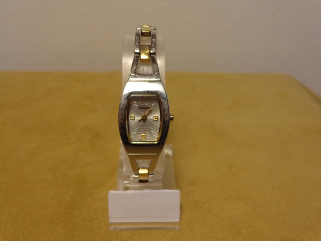 Fossil ES-9382 250812 Two Tone Silver and Gold Ladies Quartz  display picture 3