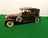 Vintage 50 39 s -60 39 s 1928 Lincoln Sedan - AM Transistor Radio Works with a 9 V Battery Not Included
