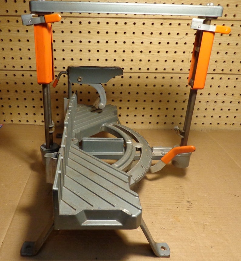 Vintage Craftsman 26 Inch 10 TPI Hand Miter Saw With Miter Box and Hold