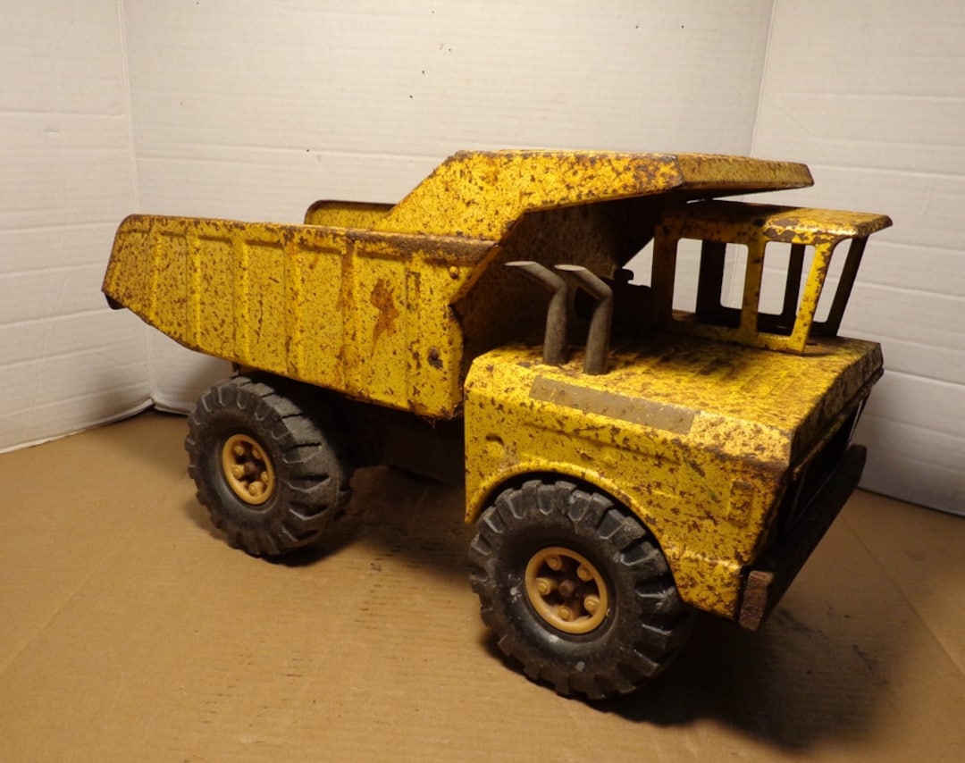 TONKA Vintage Large Pressed Steel 1970's Mighty Dump Truck Made in U.S.A. -  Etsy, image size:1080x854