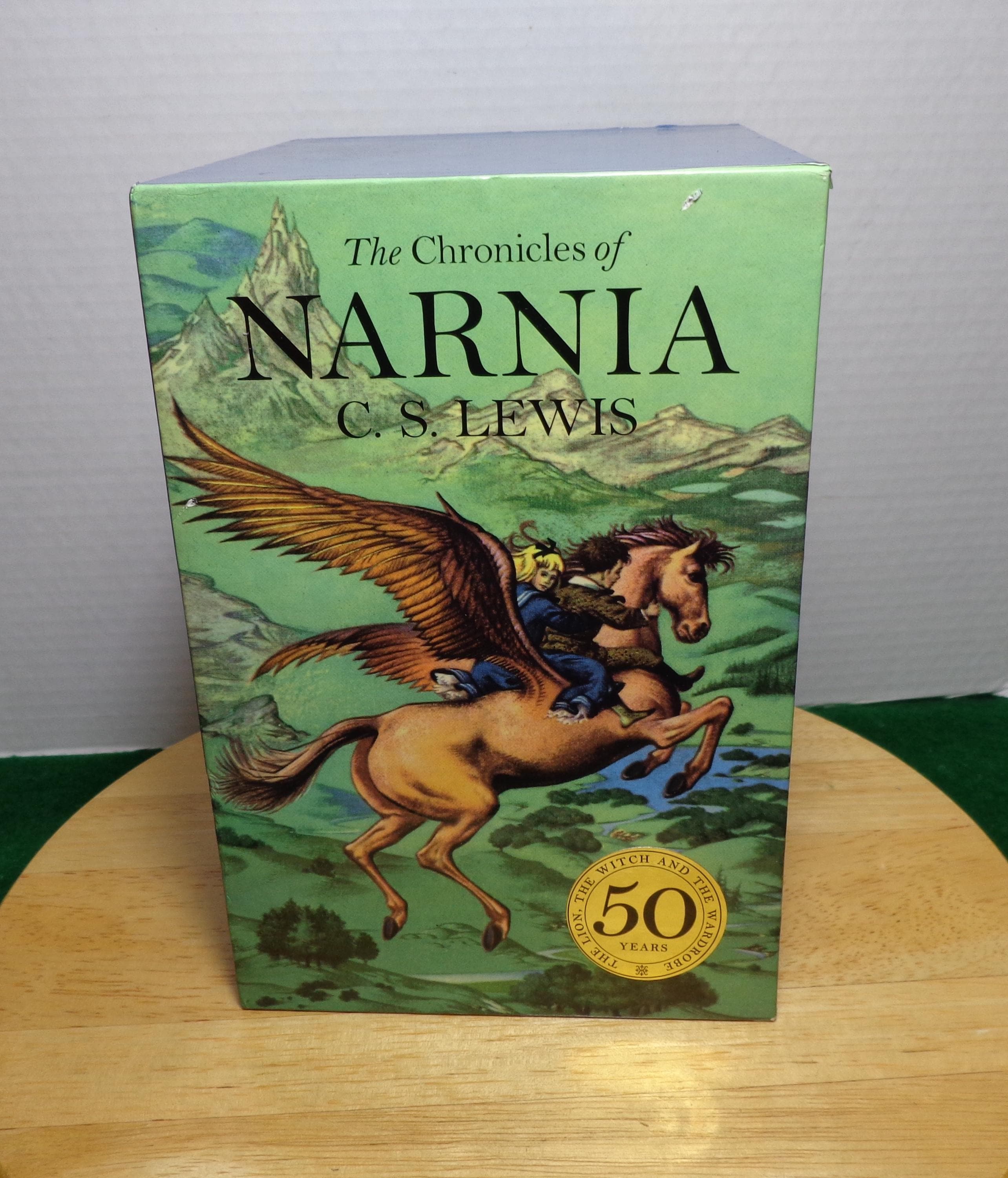 コレクション NARNIA  AUSTRIAN MINT The Chronicles of Narnia Collector's Edition Box Set: Full-color