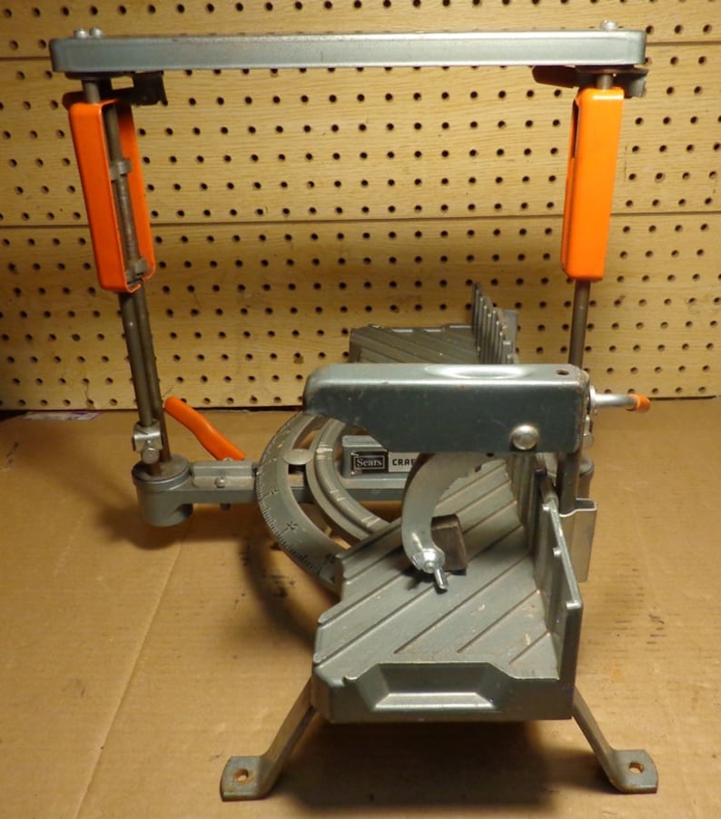 Vintage Craftsman 26 Inch 10 TPI Hand Miter Saw With Miter Box and Hold
